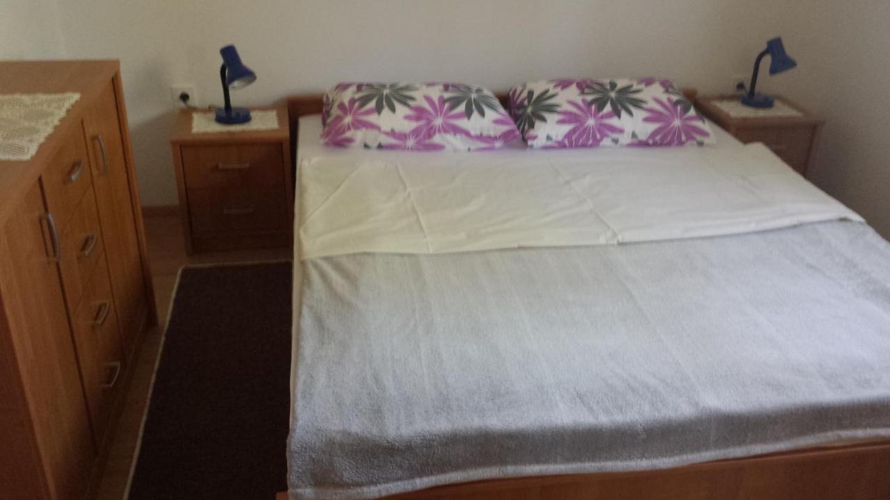 Bizeljsko Apartment House Sumrak מראה חיצוני תמונה
