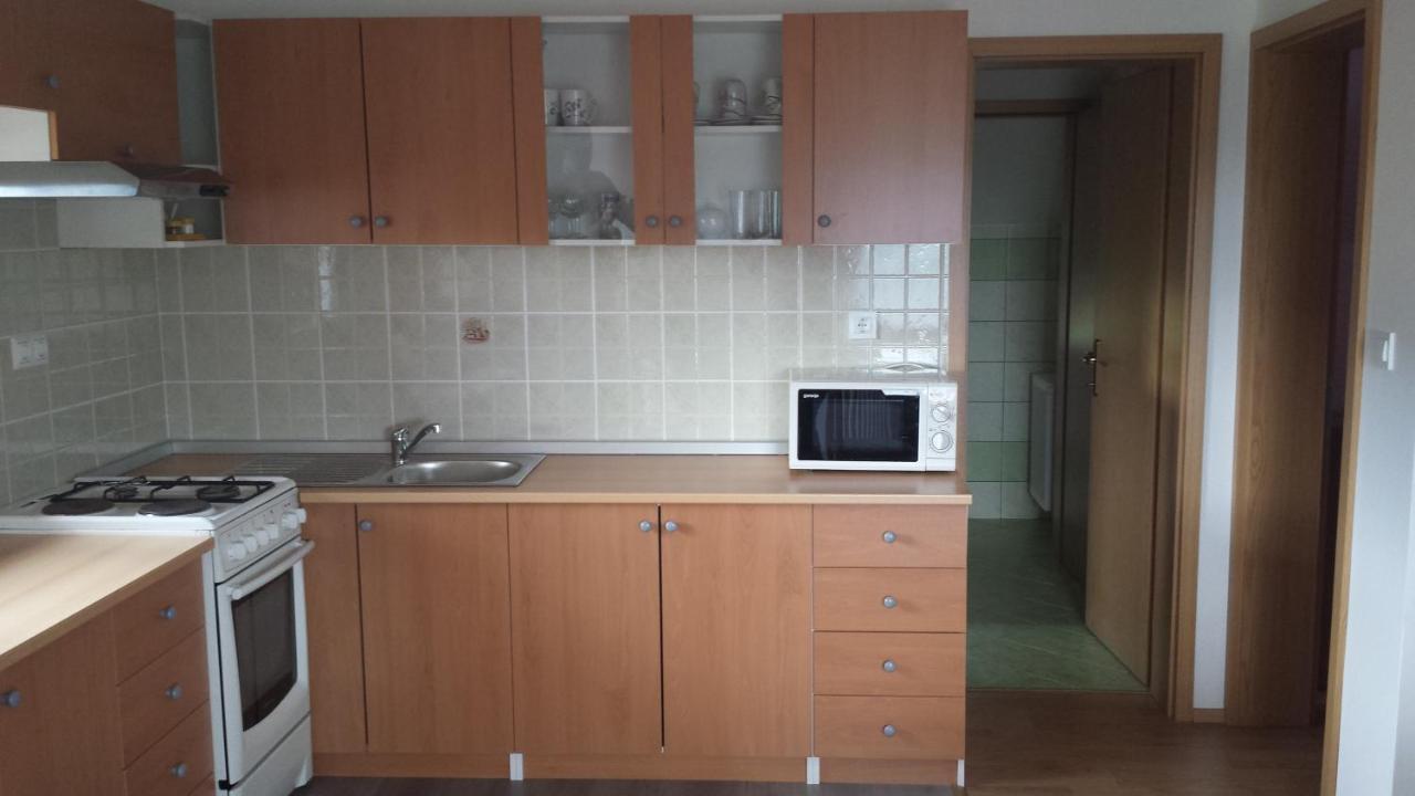 Bizeljsko Apartment House Sumrak מראה חיצוני תמונה