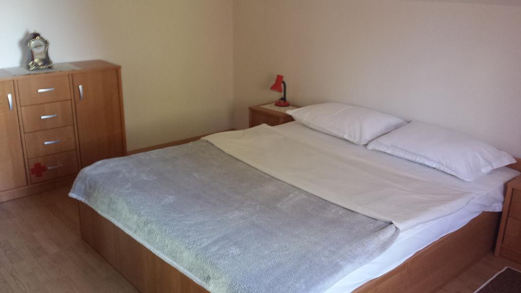 Bizeljsko Apartment House Sumrak חדר תמונה