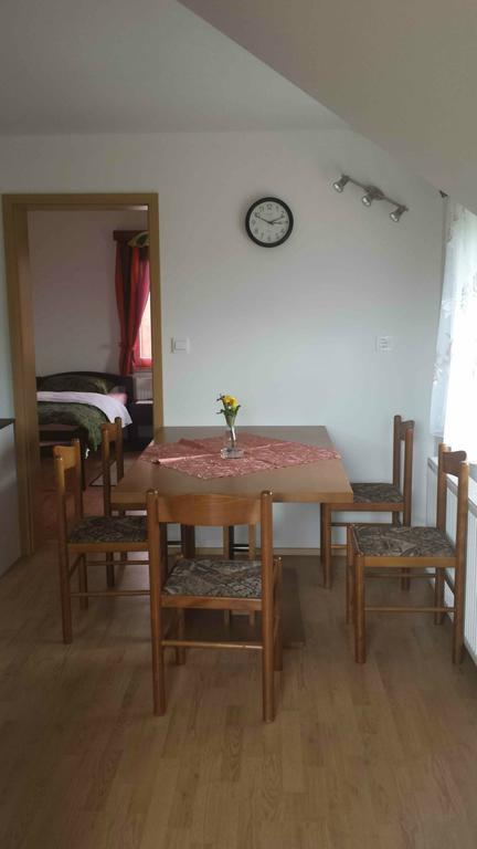 Bizeljsko Apartment House Sumrak מראה חיצוני תמונה
