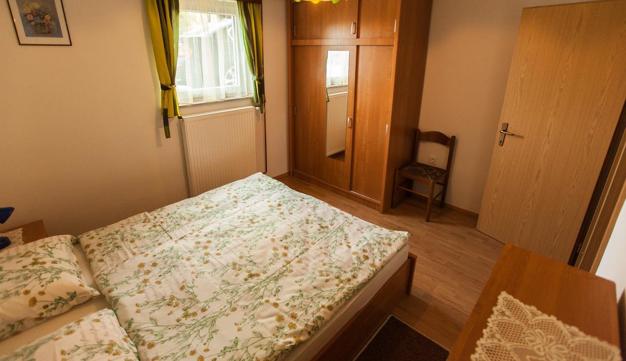 Bizeljsko Apartment House Sumrak מראה חיצוני תמונה